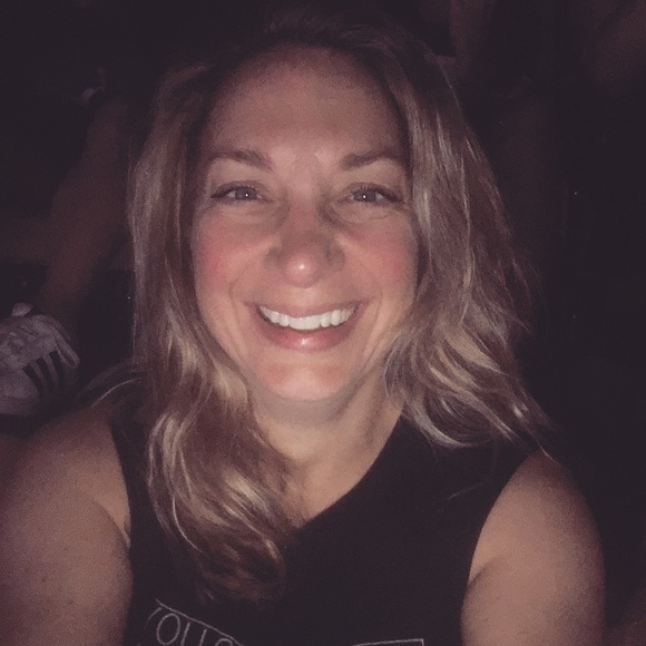 Meet your Posher, Lorna - Picture 1 of 1